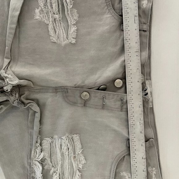 One Tea Spoon Hawk Shorts - Picture 8 of 8